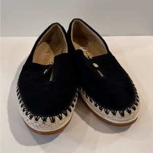 Anne Klein Black and Cream Flats